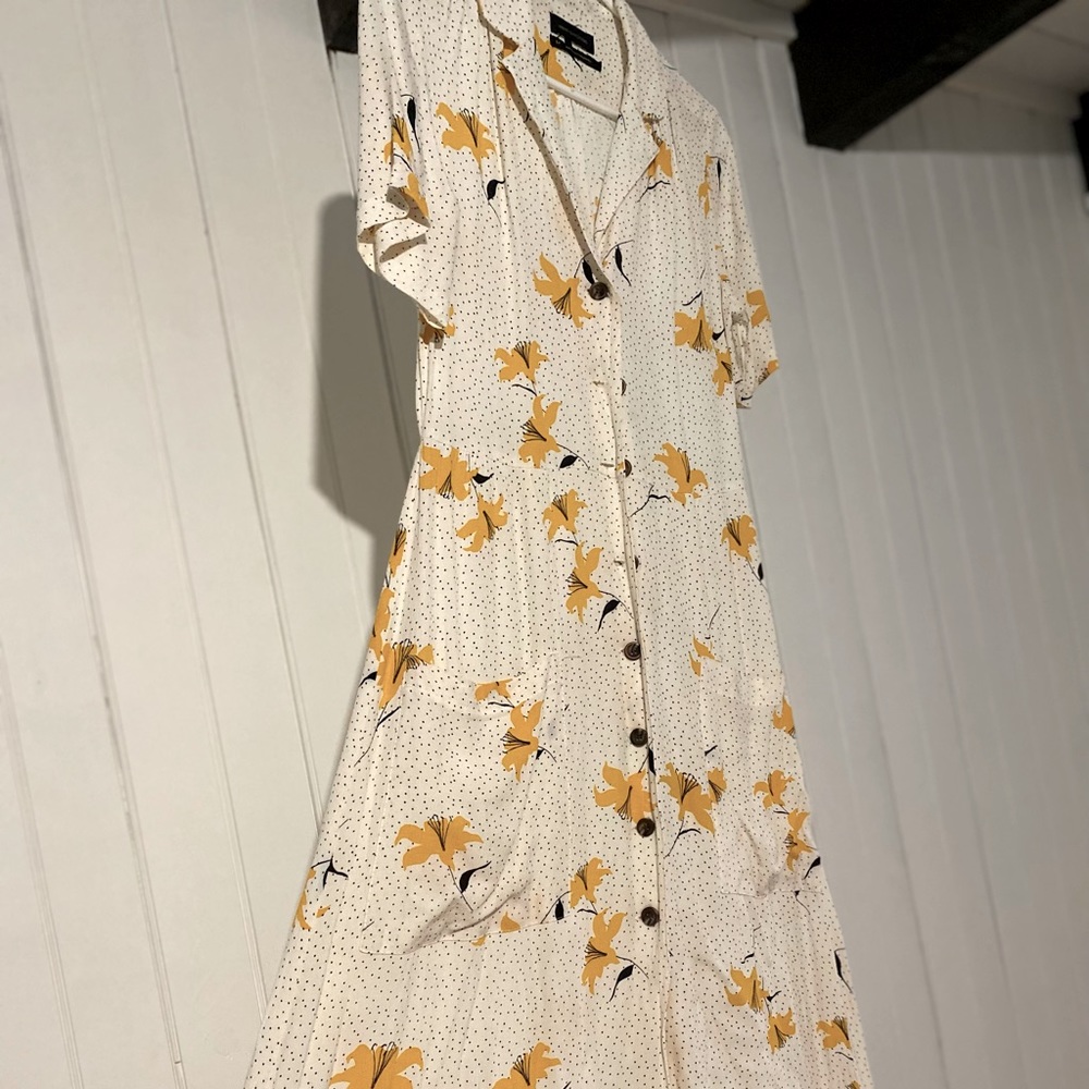 Urban outfitters midi dress floral with polka dot